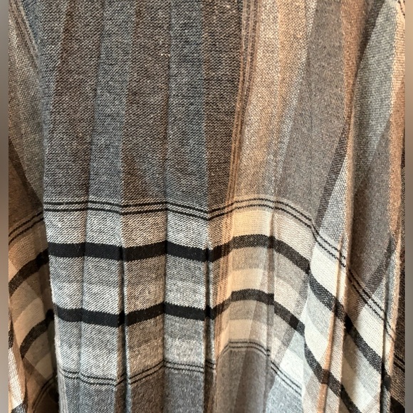 Vintage Pleated Plaid Skirt - Picture 6 of 7